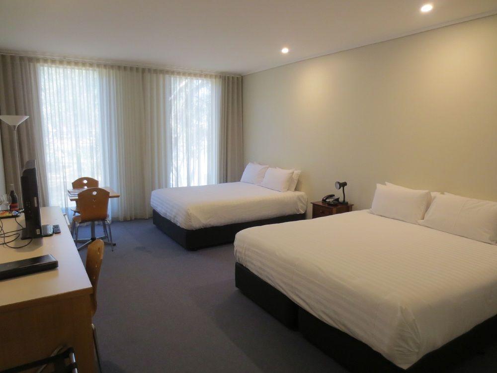 The 3* Dingley Village