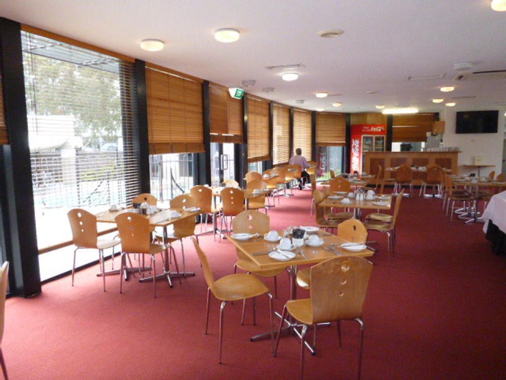 The 3* Dingley Village