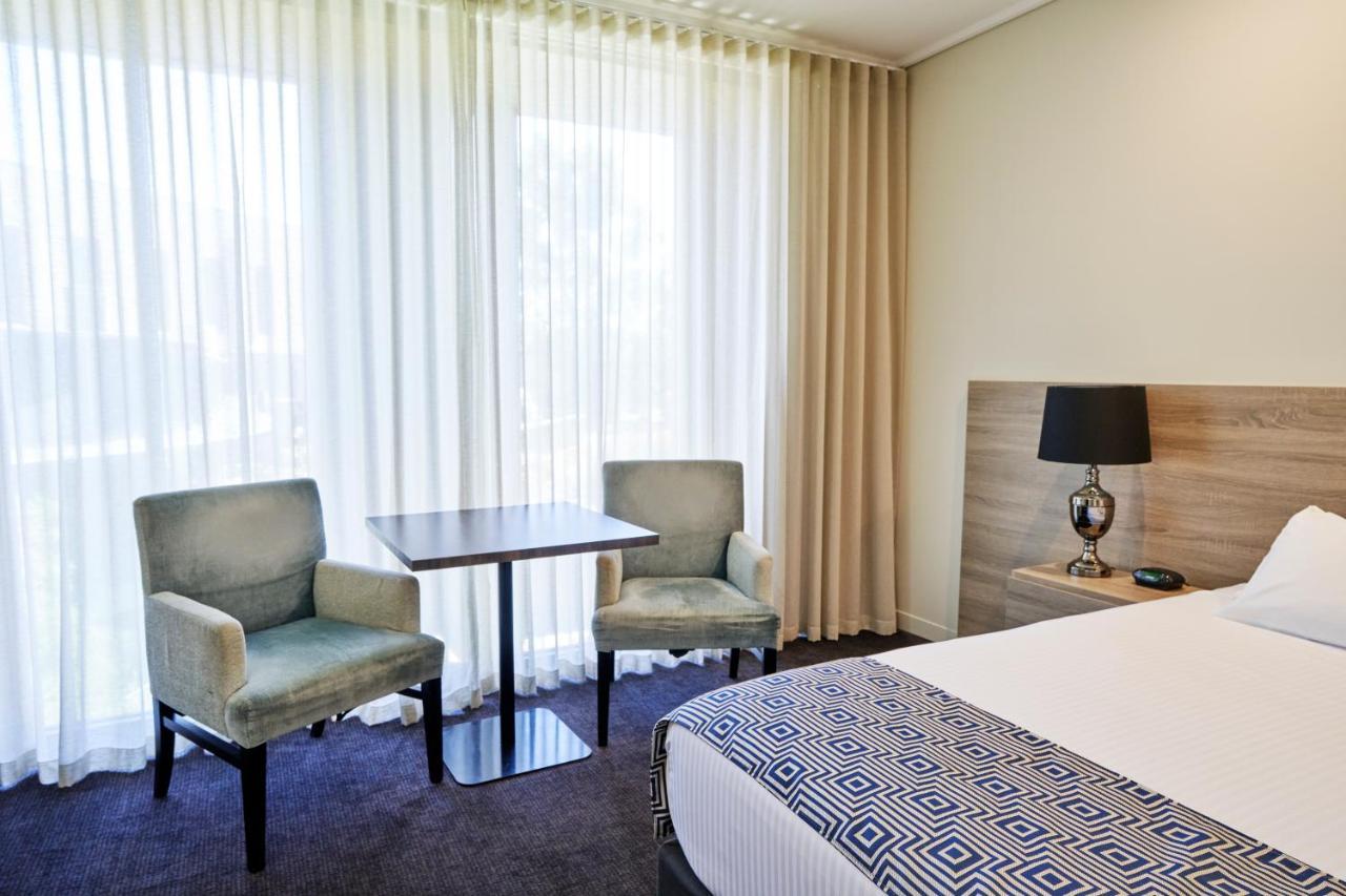 Motel The 3*